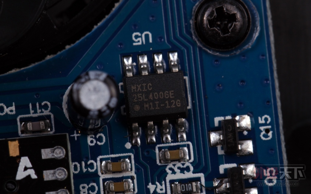 ��ƫ�� ROCCAT KONE XTD��Ϸ��� �������²������
