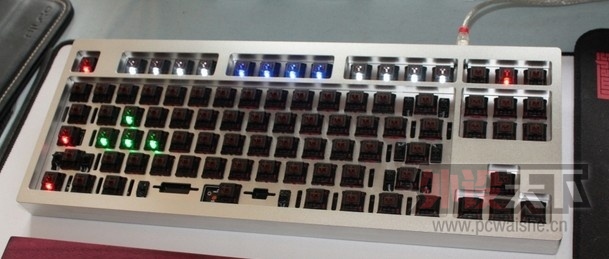 QQ��ͼ20130622022327.jpg