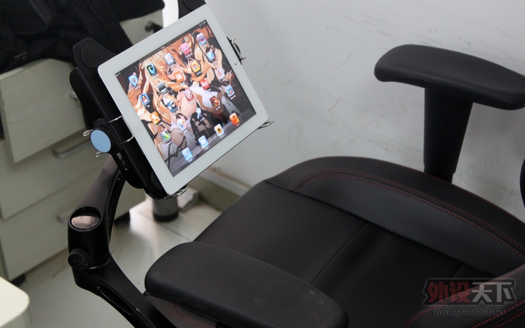 ���ʽ�ߴ��ʻ�� DXRACER�����м� ������������