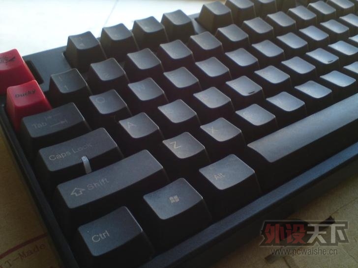 [�㶫] ����һ��DUCKY -H���̣��иĹ��ᡣ