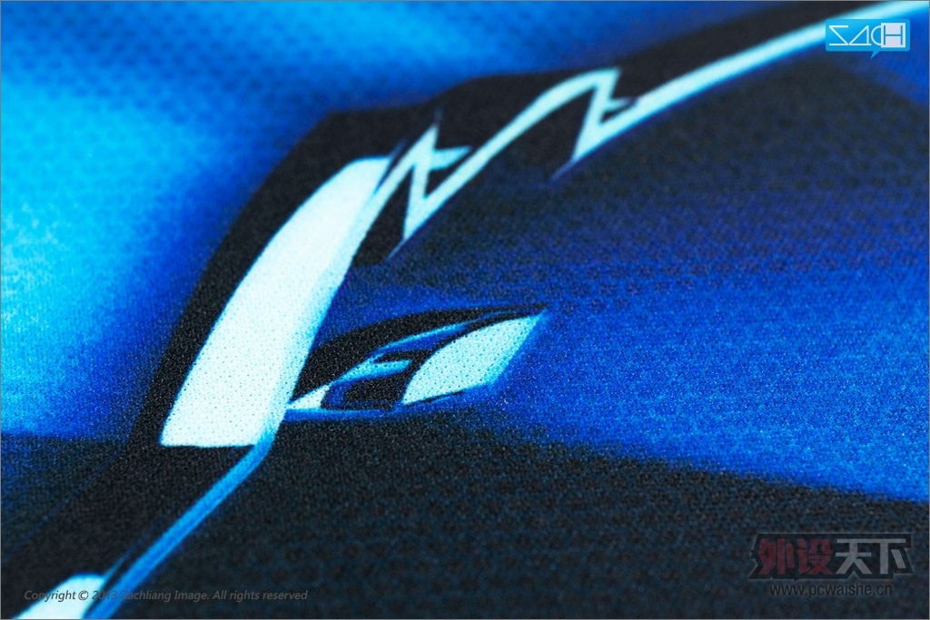 Roccat Savu��̸