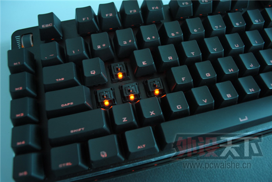 ��ʱ�������ˣ��Ծɻ��µĵ�ĦBLADE���ڵ��ˣ��ȿ���ɹͼ��