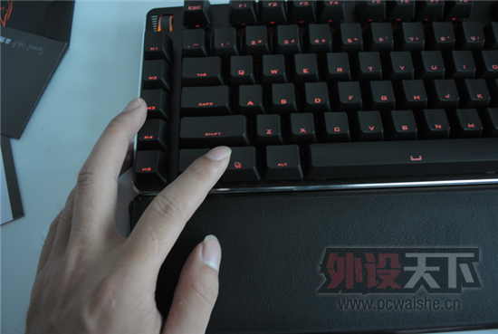 ��ʱ�������ˣ��Ծɻ��µĵ�ĦBLADE���ڵ��ˣ��ȿ���ɹͼ��