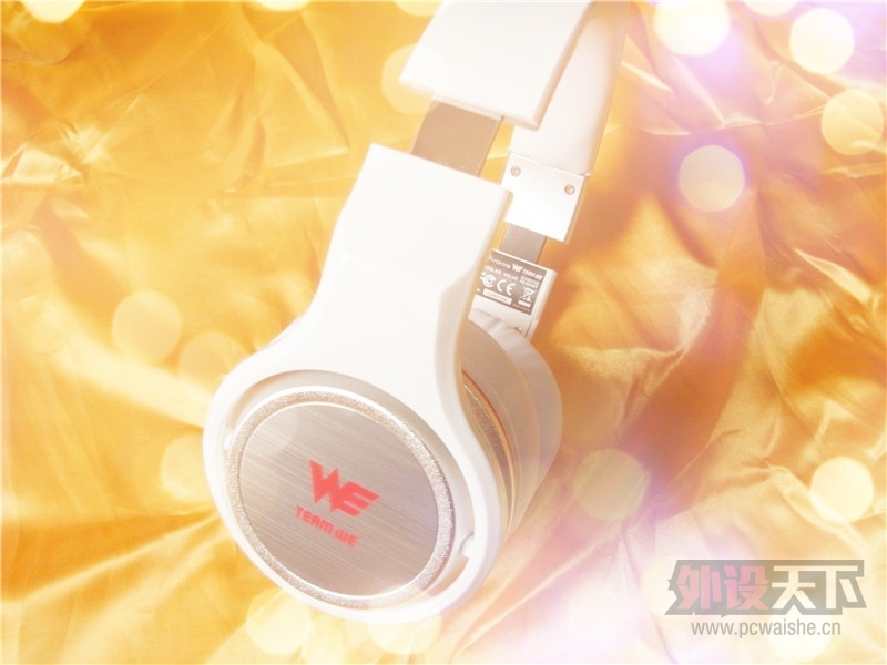 [20P] ��С�����ա� i-rocks IH3-WE���� �׷�