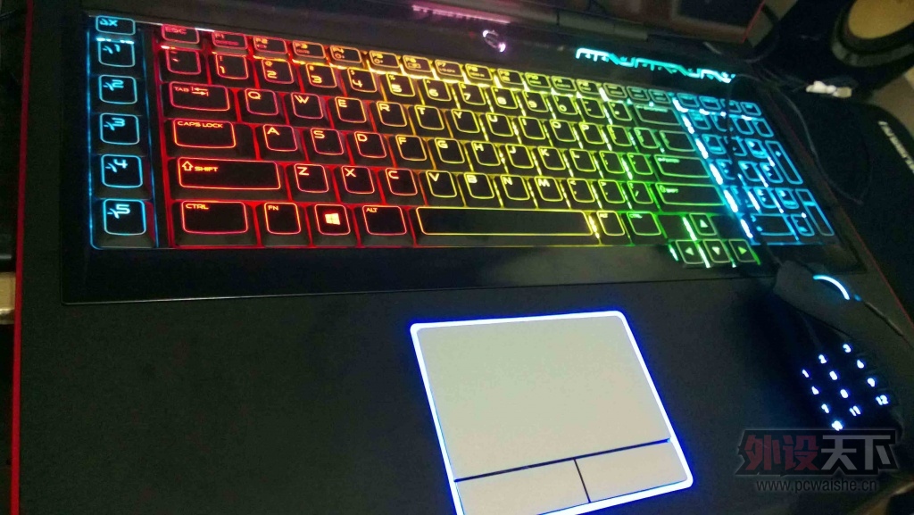 [35P] Alienware m18x r2��