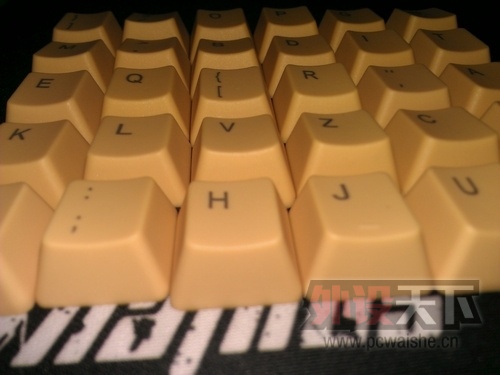���Ϻ�������PBT37����ɫ��ñ��95��50Ԫ����