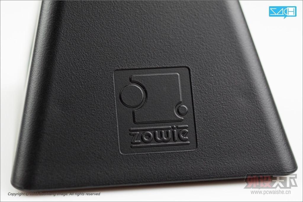 Zowie camadeһö