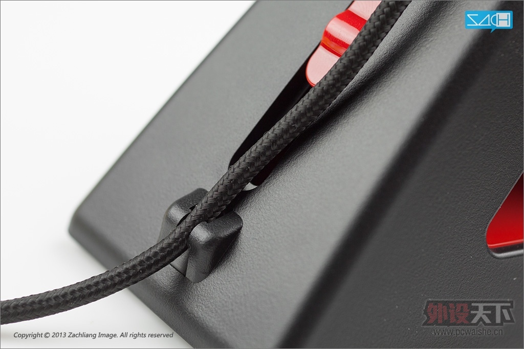 Zowie camadeһö