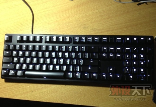 Ducky 9008 S2 �׹����