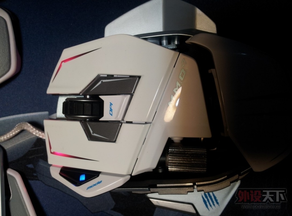 �����ۡ����ѿ�MMO7ѩħ ���� �޵м׳�һ�飬�����кõĵ�һ�˳����������Ҳ���Ƽ�.