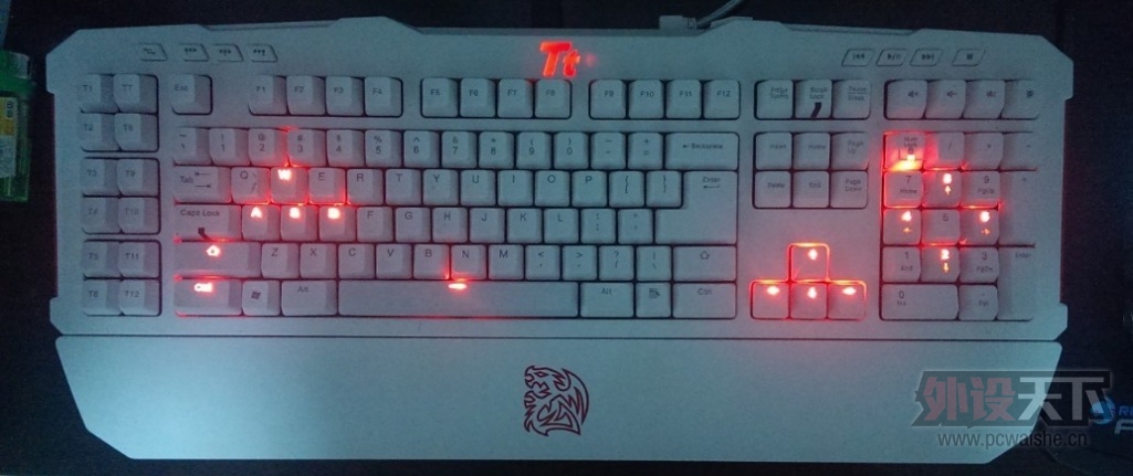 ����Tt eSPORTS �ػ���Meka G-Unit��ɫ������