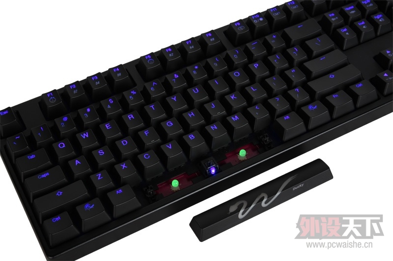 Ducky 9008 Shine 3