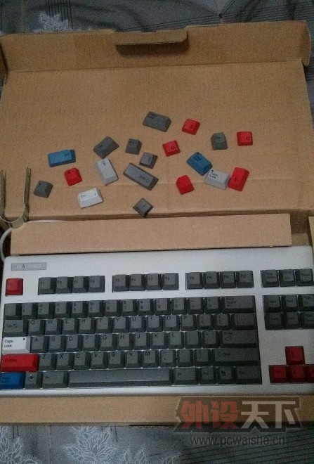 �����ڡ���RF87U��ɫ