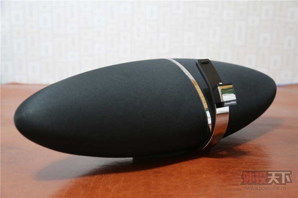 [18P] ������ĵ�׺������Zeppelin Air with lighting connector