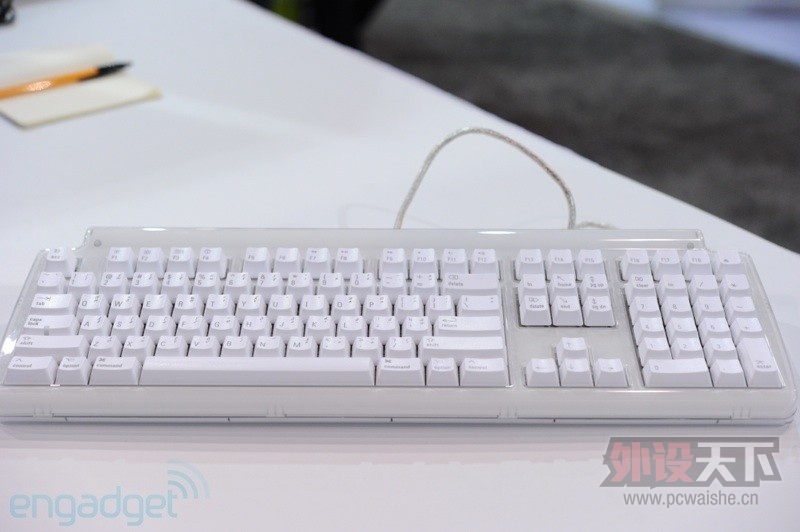 d3s8220.jpg