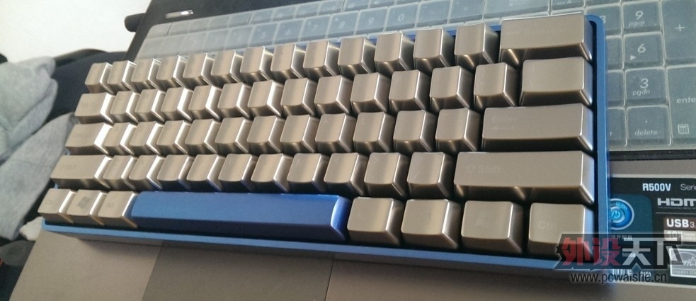 155003n0trjbb66jror08p.jpg