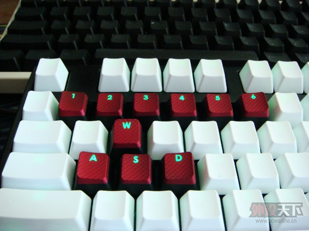 ������K70 10���������� ��pbt �ڰ�ͬ���ϻ�ͼƬ
