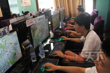 ���������һ���עWCG2013�� ��ע�������������ս�ӷ�ɣ�