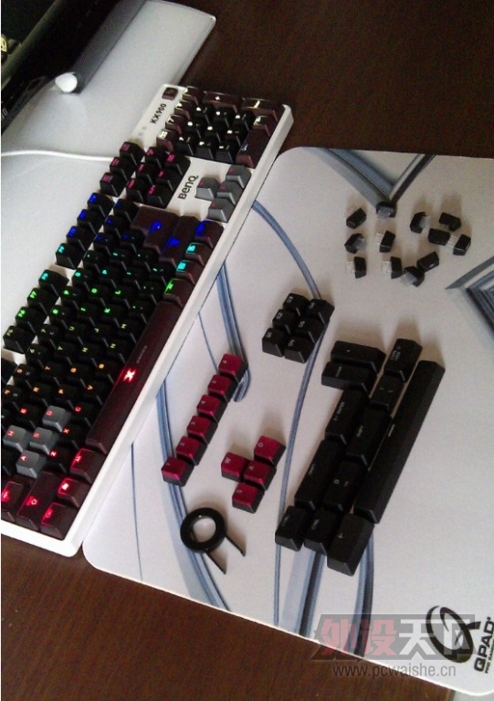 K70ɫ͸ñ