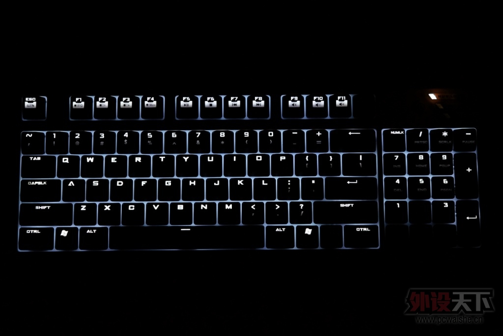 �μ��Ź���ô�ã��ý�����ҵ����������ǹ������TK92����ɫ�׹���Ὺ����
