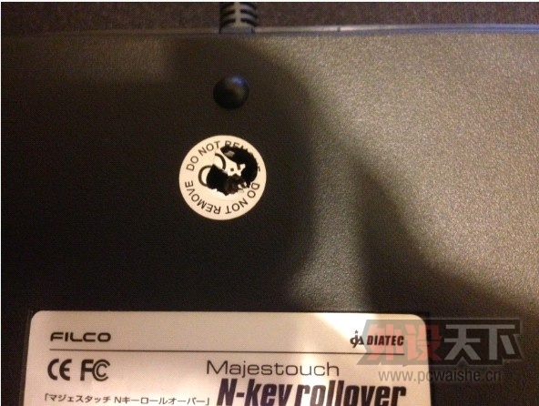 �ѳ������������ѻ�ǹ��F104�ںڣ�KC��ñ��LINDY��