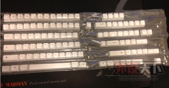 �ѳ������������ѻ�ǹ��F104�ںڣ�KC��ñ��LINDY��