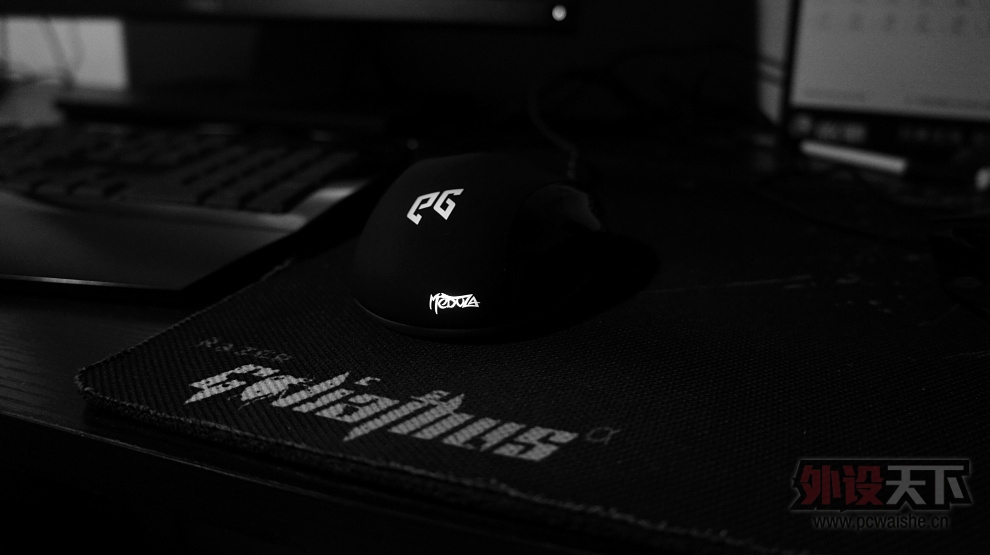 EpicGear Meduza ����ɯ����ͼ++��