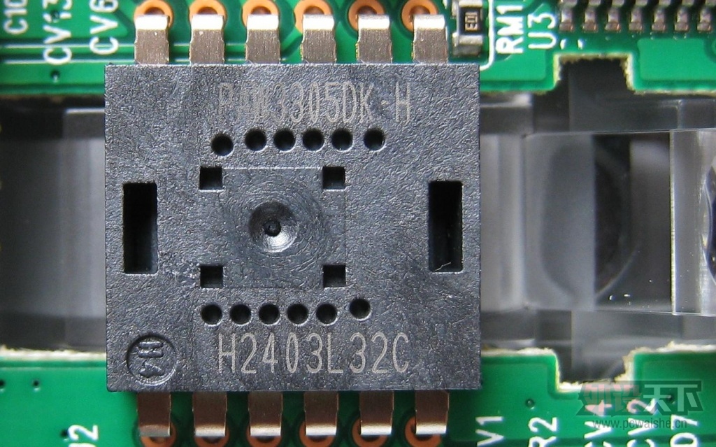 ��KINZU V2,����������3305DK-H