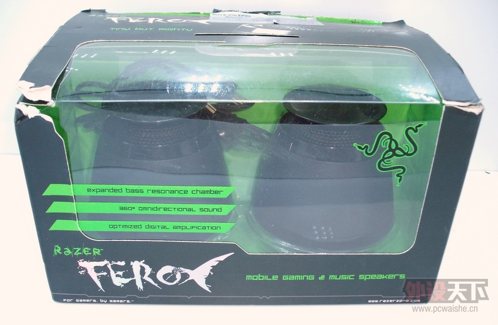 [�㶫]��2��ȫ�µ����� RAZER׶�ݺ����Я����