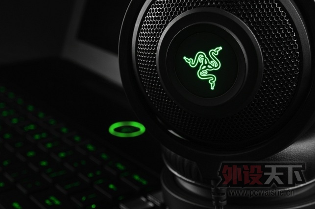 ͷſҰ RazerƳ¿7.1USBϷ