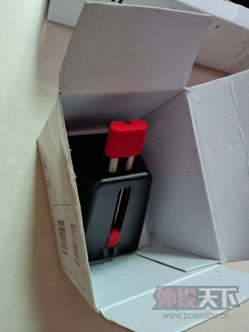 ����һ���ں�ɫ��zowie�߼�70���ѳ�����ӣ�
