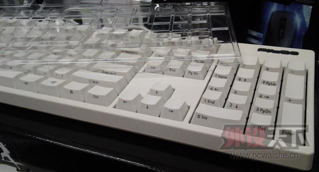 �� : Filco �ƶ��� ��ɫ�������� 104 ���� ���� ��е����  һ��
