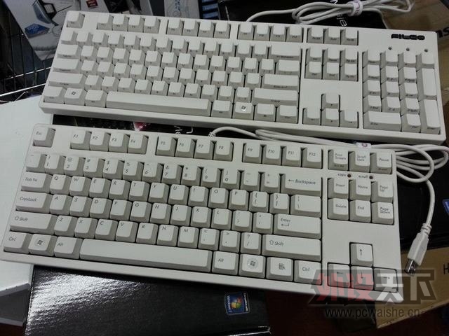 �� : Filco �ƶ��� ��ɫ�������� 104 ���� ���� ��е����  һ��