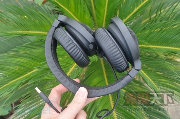 Razer Kraken  7.1 USB Ϸ