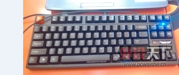 ���ѳ���plu87 pom ��ɫ ����  �޳��