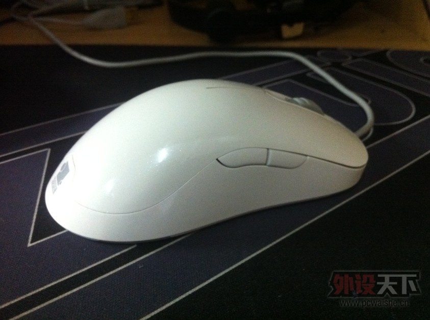 zowie AMFG.jpg