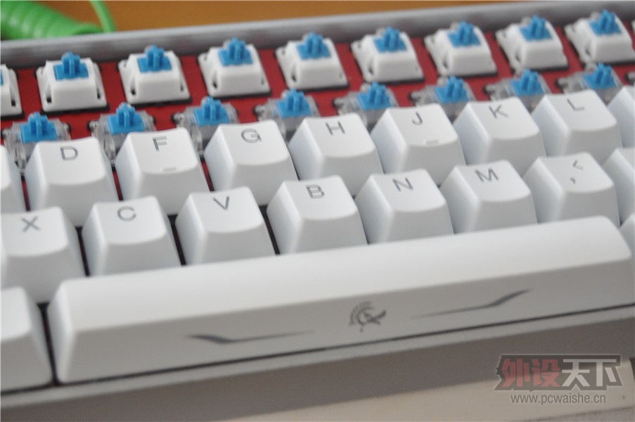 2013Ducky ��͸��ñ 13�İ�͸�ո�Ƚ��ʺ�POKER2 ���϶Ա�ͼ
