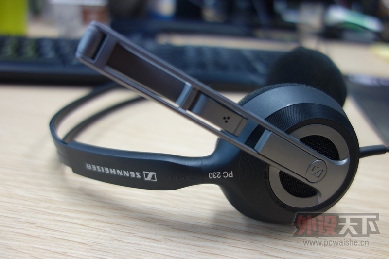 ڡSennheiser PC230 9 