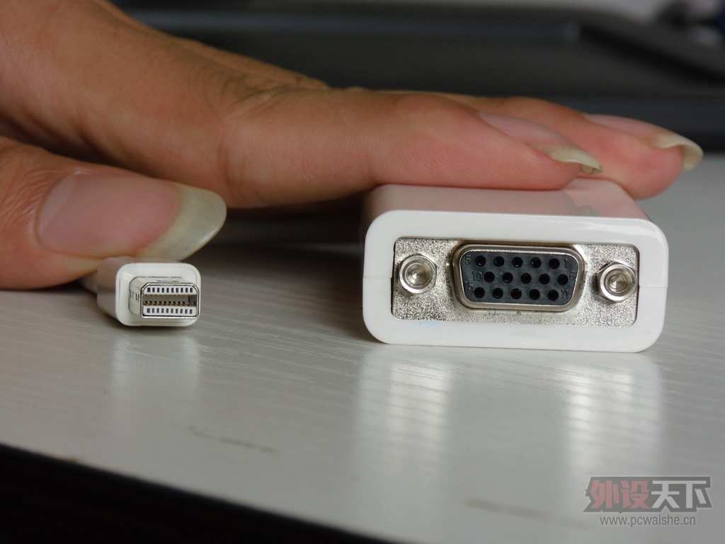 DP�ڵ�����ʲô��һ��������BL2410PT����VGA�Ա�DP�ӿ�