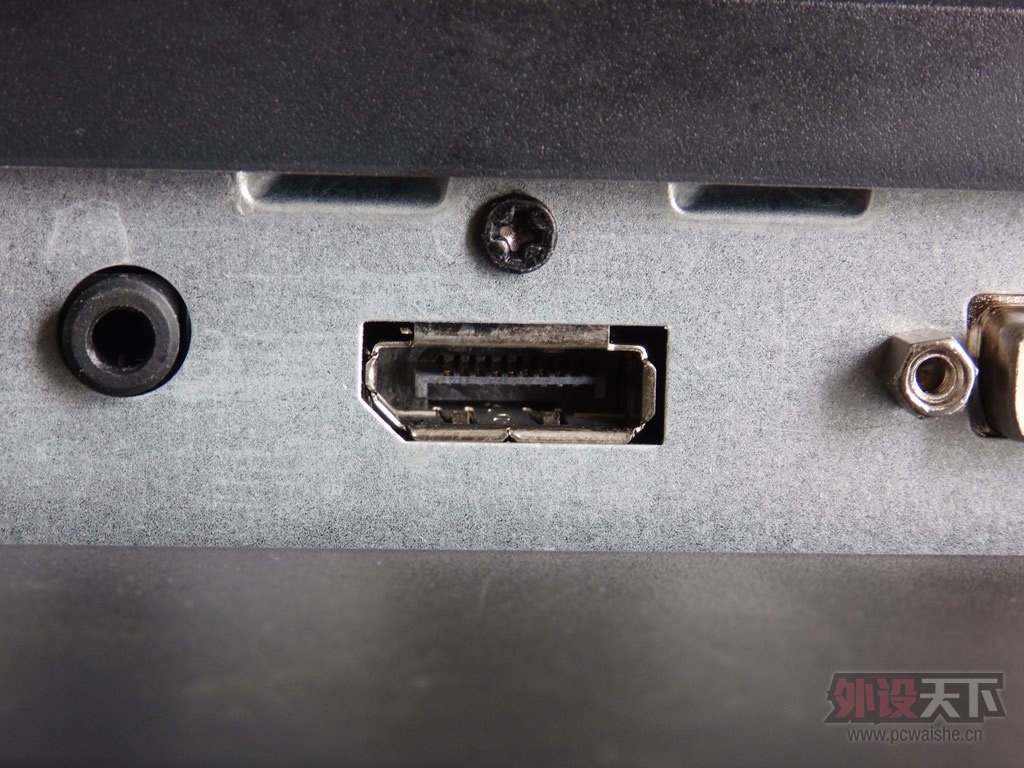 DP�ڵ�����ʲô��һ��������BL2410PT����VGA�Ա�DP�ӿ�