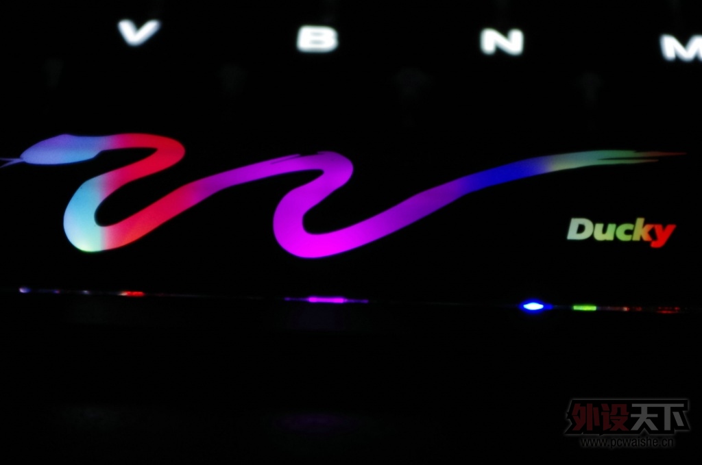Ԥ��-��̳����Ducky 9008 S3 �ĵ����