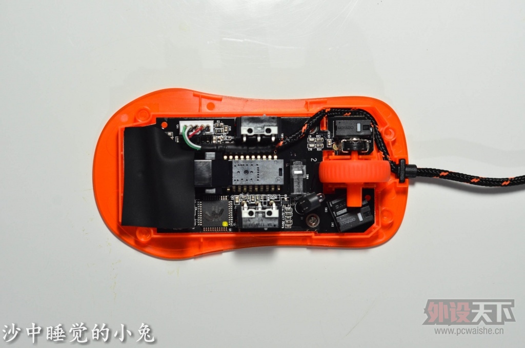�򾭵��¾���SteelSeries�����KANA V2�ڰ׶�ɫ�������⣨�������� HZ�ȶ����ԣ�