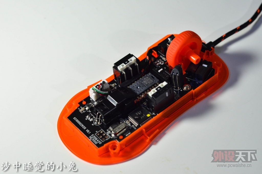 �򾭵��¾���SteelSeries�����KANA V2�ڰ׶�ɫ�������⣨�������� HZ�ȶ����ԣ�
