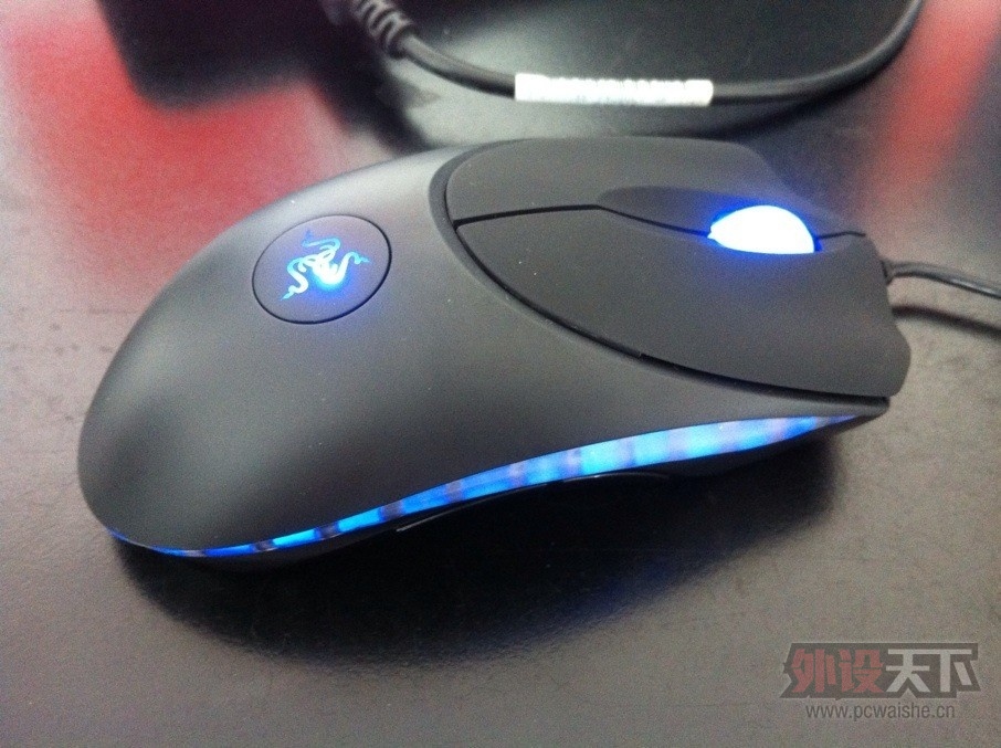 ���Ͼ�������diamondback3G��β������85��205��������duckyԿ�׿�