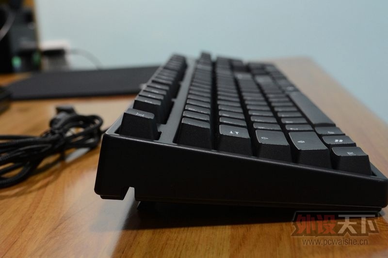 ikbc F104  С