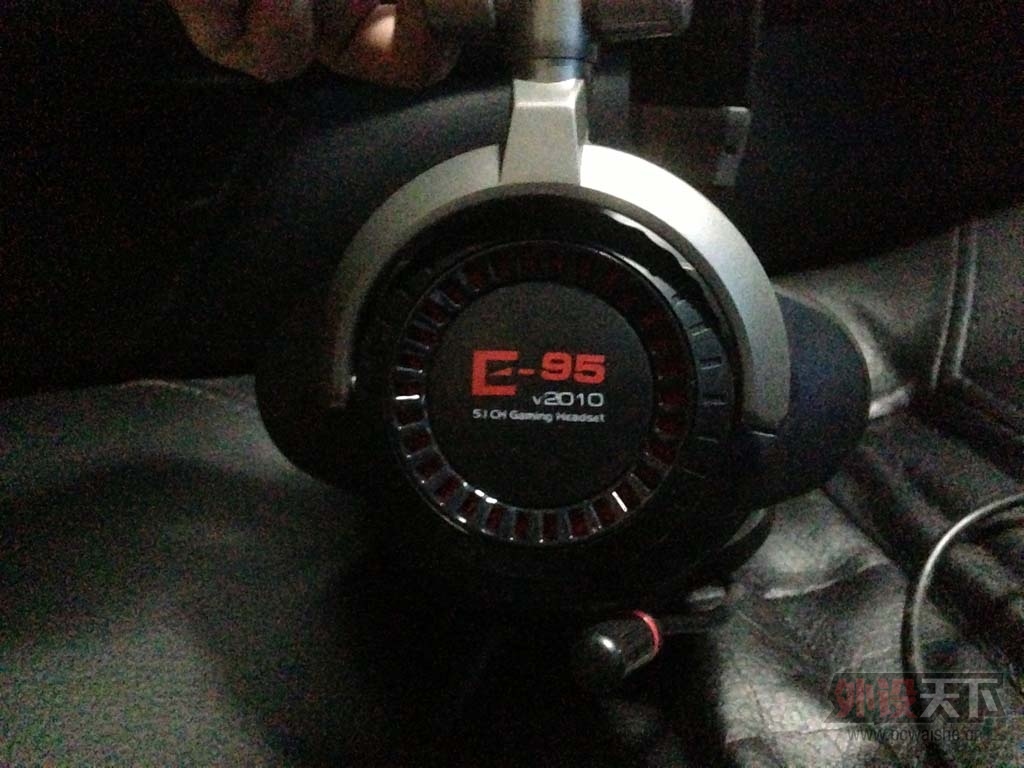 [����] �����潻�� ˶����E95 V2010 ���� ���� 150