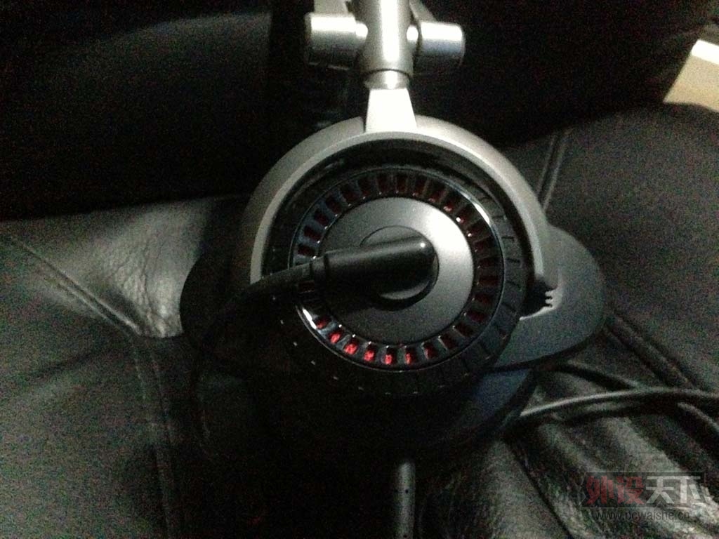 [����] �����潻�� ˶����E95 V2010 ���� ���� 150