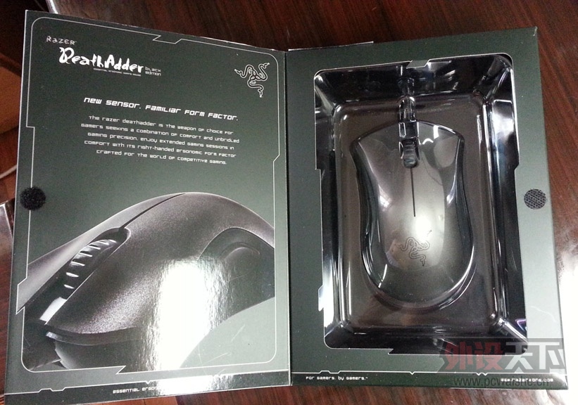 ���ѳ���Razer ���� Deathadd �������� ��ɫ����棬165���ʣ�������ī��