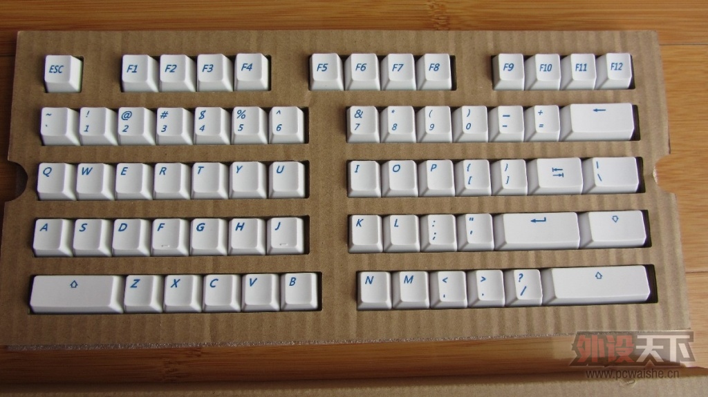 ������󣬺úö��黻װ�����������ף�����IKBC F104