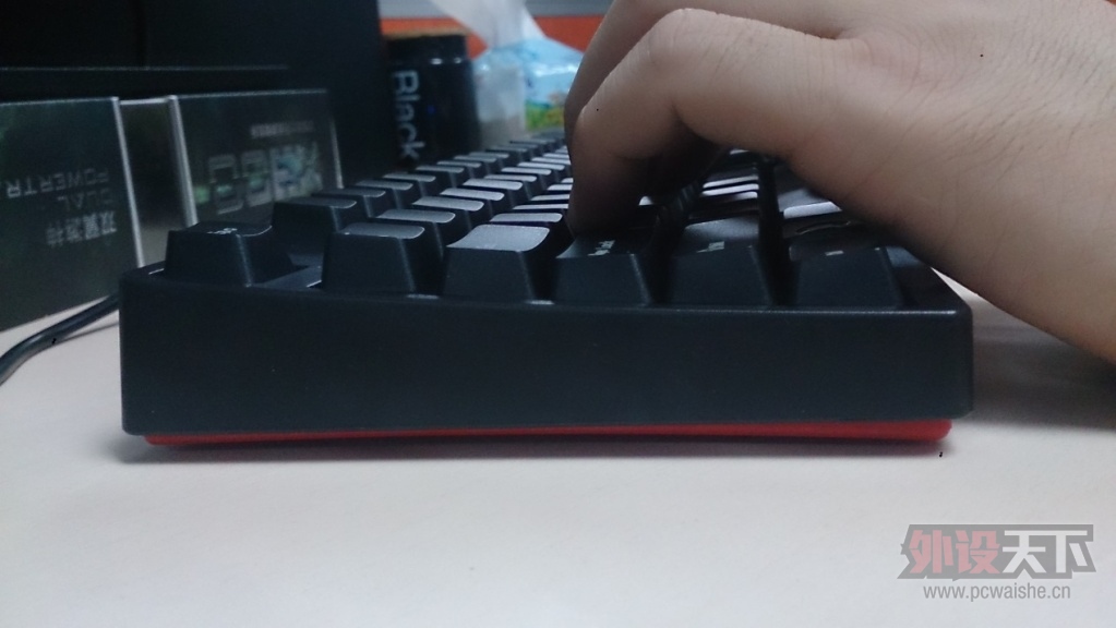 ������ɧ������� MG 169Ԫ��е���̵����ع�